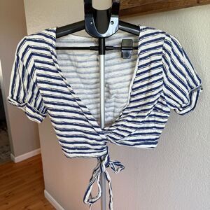 Gilli Linen Blend Summer Cropped Tie Front Wrap Top Cottage Core Peasant Boho L